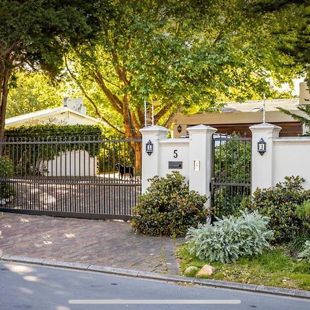 Guest Suite - Leafy Constantia Guest House Cidade Do Cabo Exterior foto